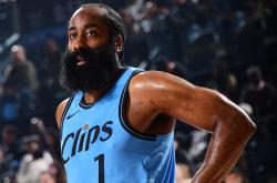 开云APP-快船球员技惊四座，成功阻击对手反扑