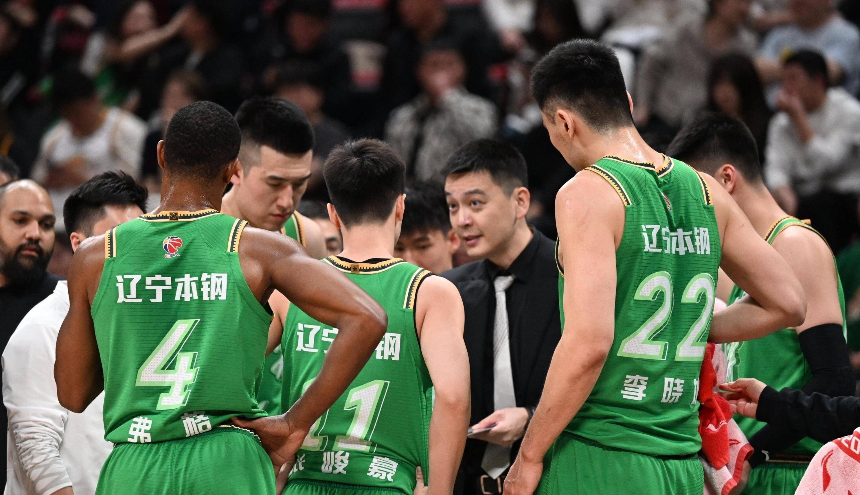 CBA比赛中球队经历了换帅