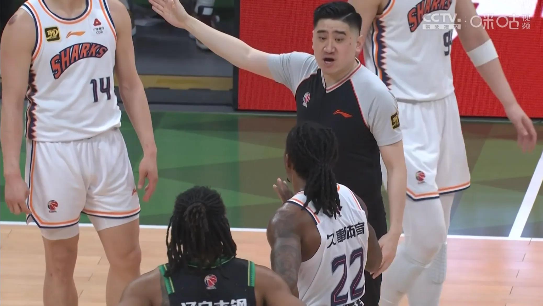 上海男篮连胜结束，全力备战下一场比赛的简单介绍