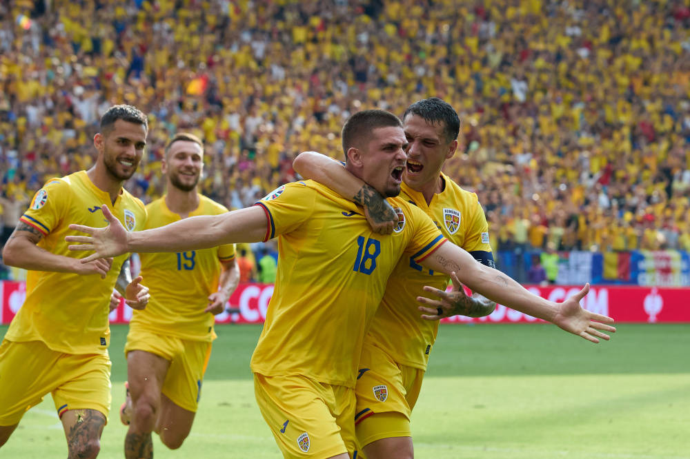 英格兰队横扫圣马力诺队，演绎一场完美胜利