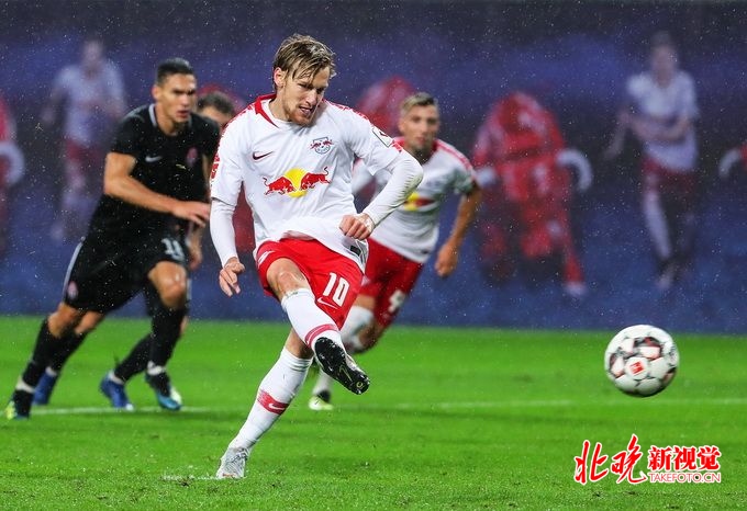 阿森纳鏖战莱比锡红牛，特尔施特根完成帽子戏法的简单介绍